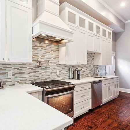 Amazing 3Bedroom Townhome, In Historic Dryade City New Orleans  Kültér fotó